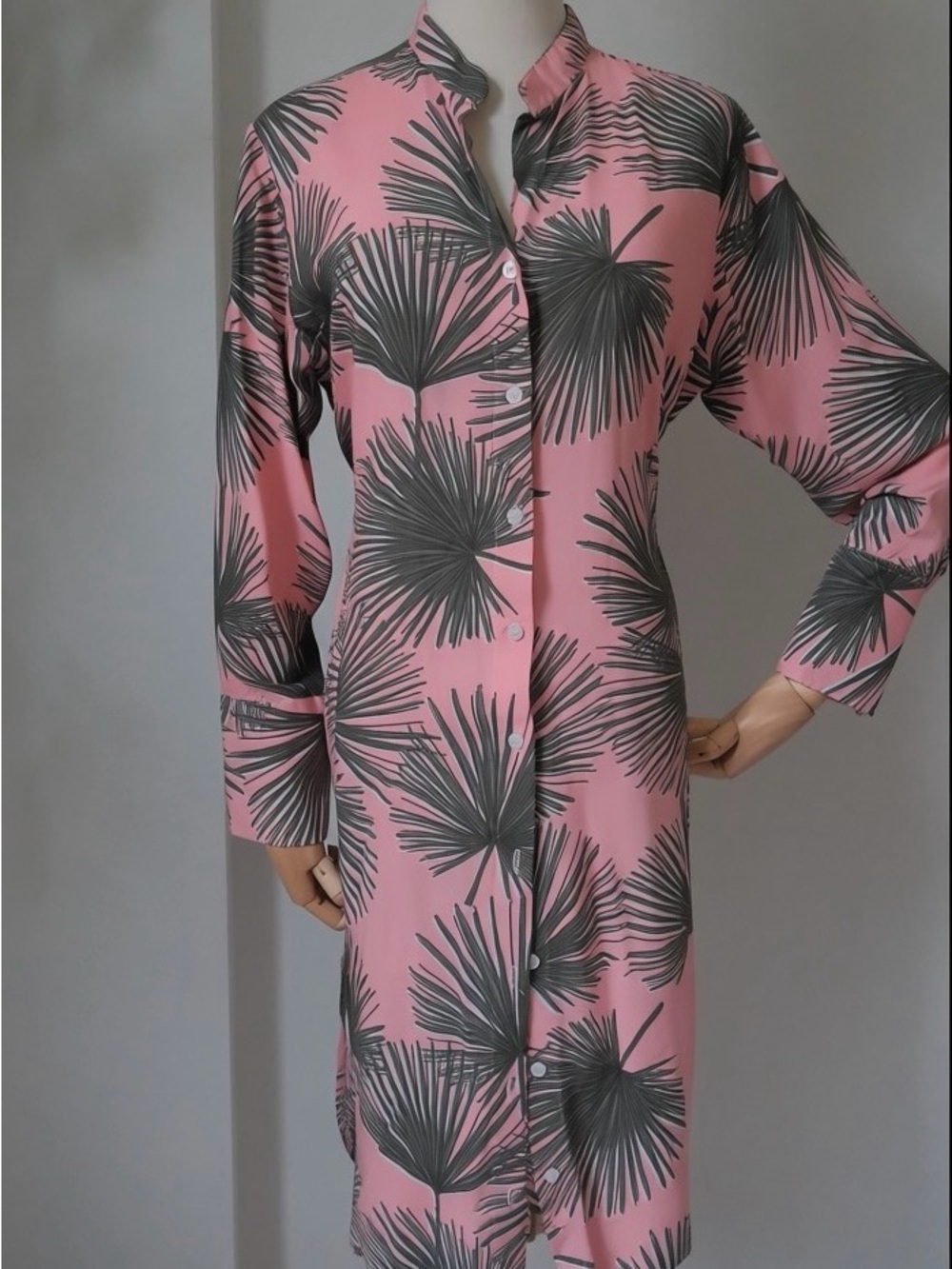 Women's Pink Long Sleeve Button-Front Dress with Leaf Print